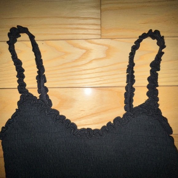 Black rouched hollister crop tank top - Picture 3 of 5